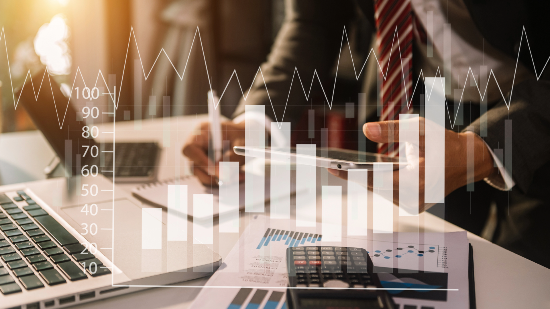 SWOT分析と5フォース分析の関係とは？違いや連携方法をわかりやすく解説